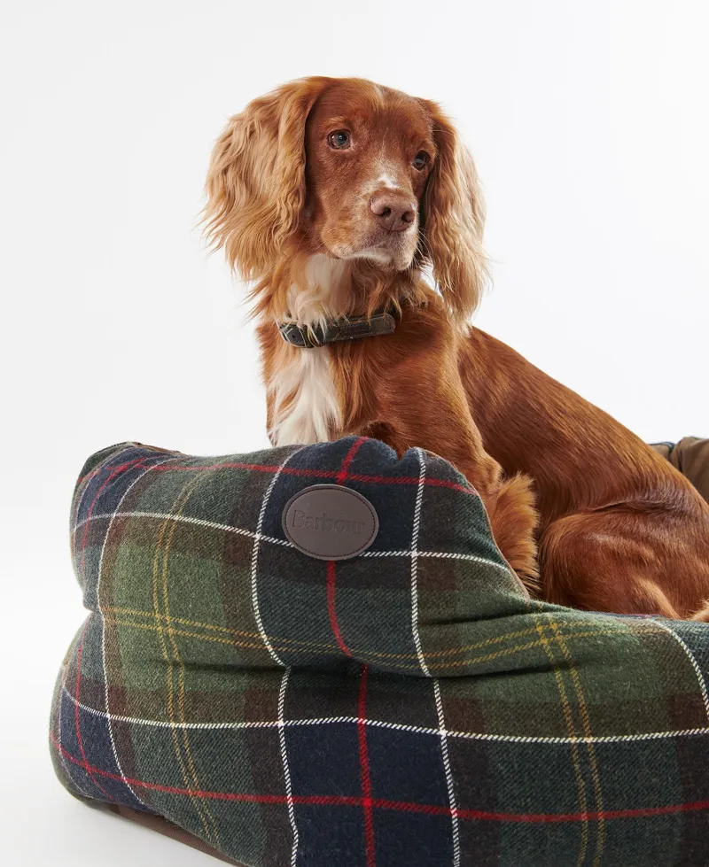 Barbour Luxury 35 Inch Dog Bed in Classic Tartan-4